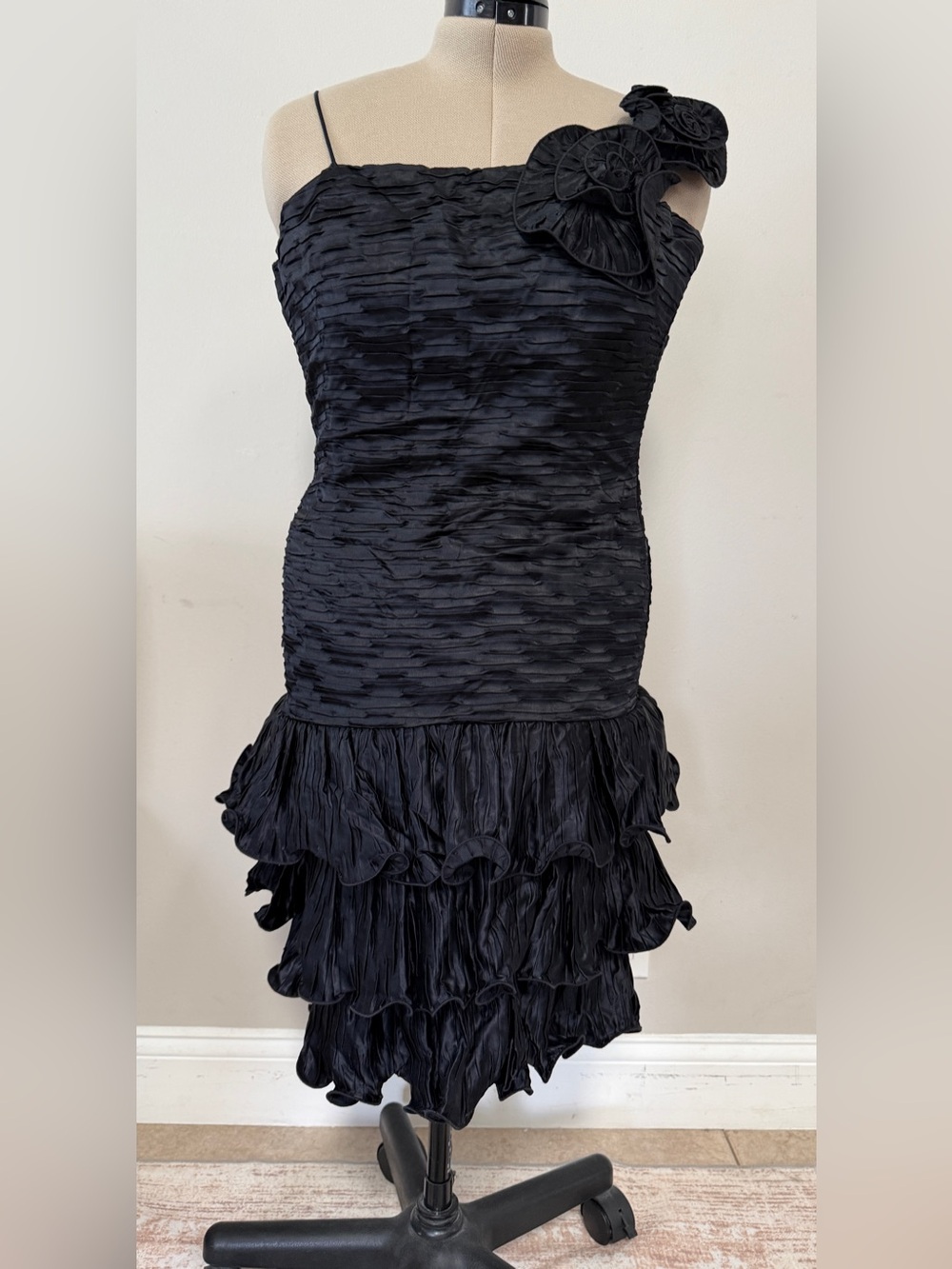 Vng 80s/90s Niki Black Ruched Tiered Ruffle Prom Cocktail Dress Flower size10